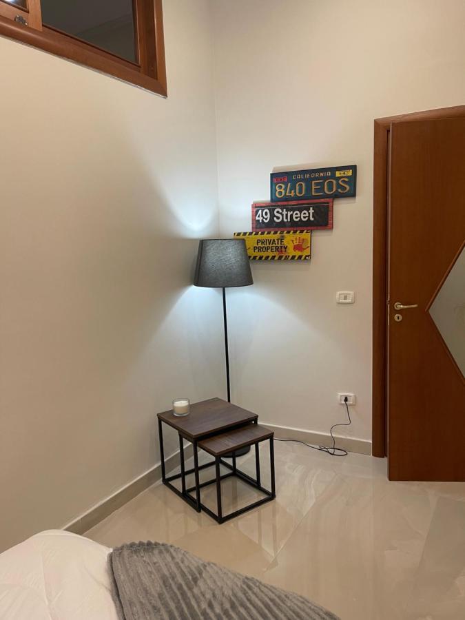 Miracles On 32Th Street Apartment Naples Exterior photo
