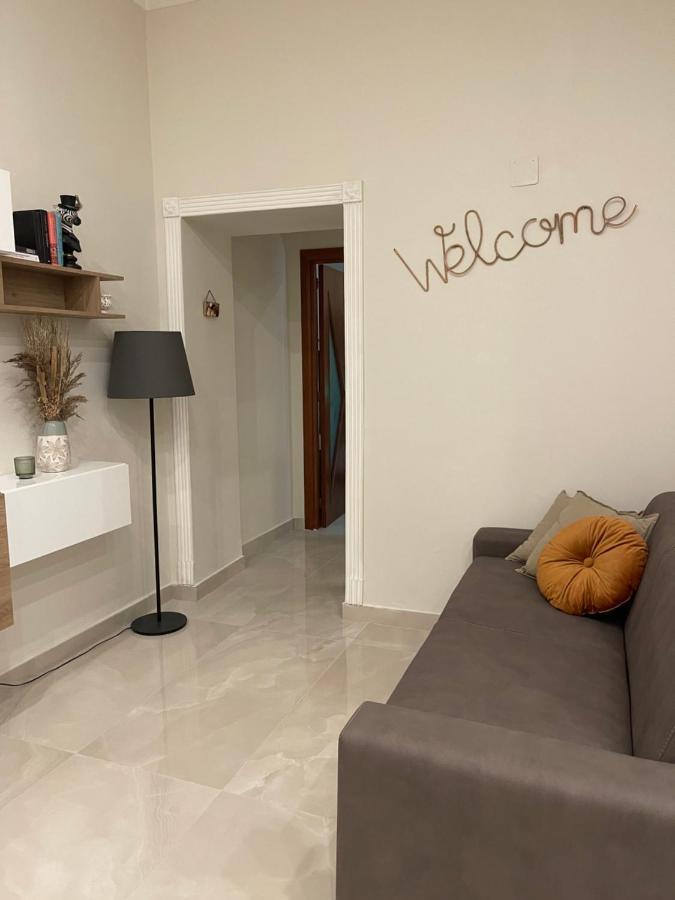 Miracles On 32Th Street Apartment Naples Exterior photo